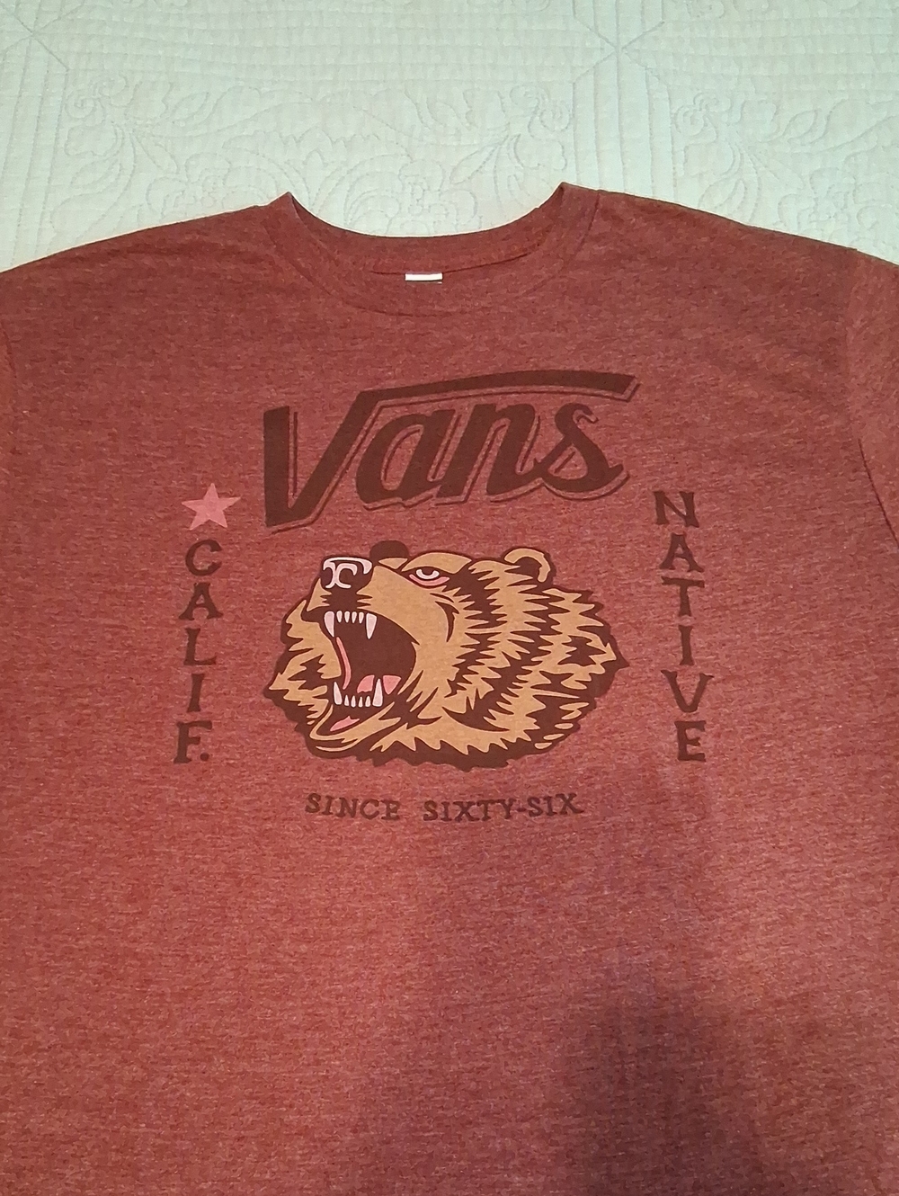 Vans Maroon Tee with Tan & Brown Bear Graphic, VGUC
